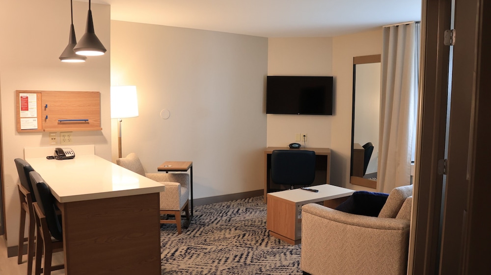 Room, 1 Bedroom - Photo 13