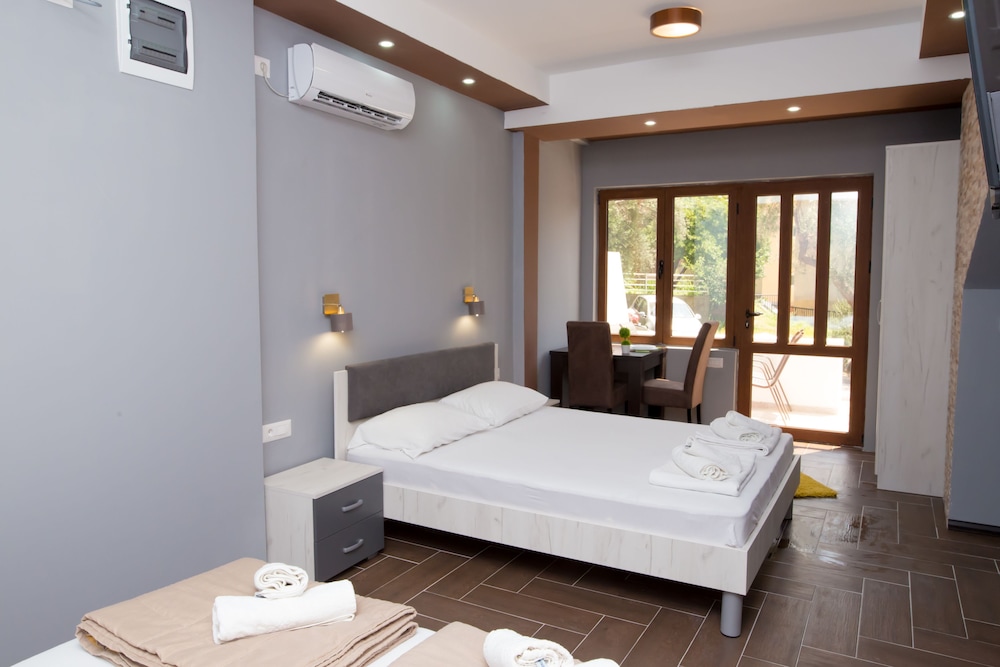 Deluxe Quadruple Room (4) photo 3