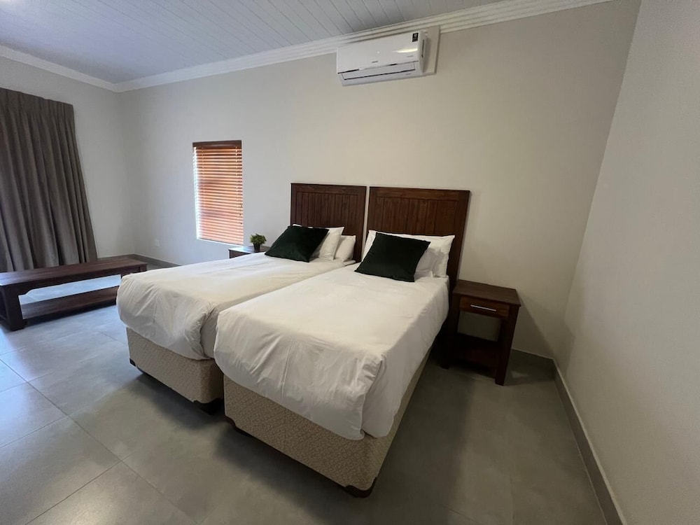 Luxury Apartment, 2 Bedrooms, Balcony photo 2