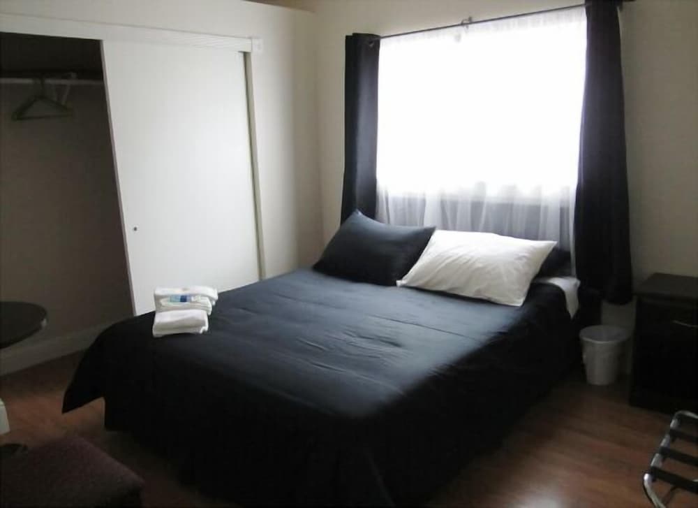 Room, 1 Queen Bed, Non Smoking photo 3