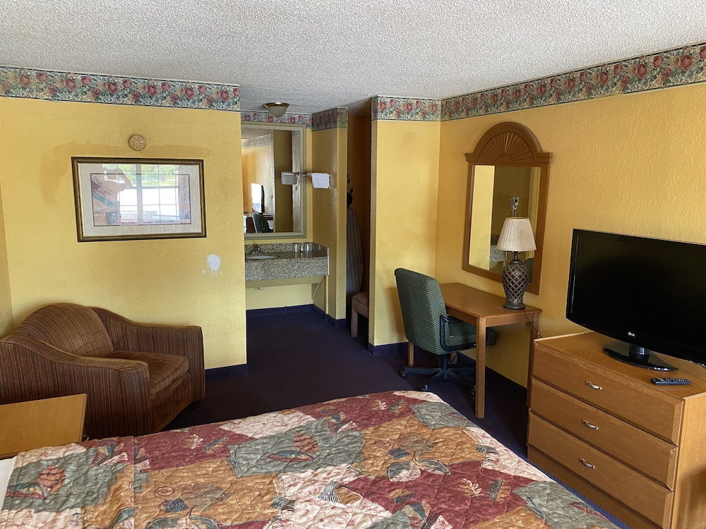 Room, 1 King Bed, Non Smoking
