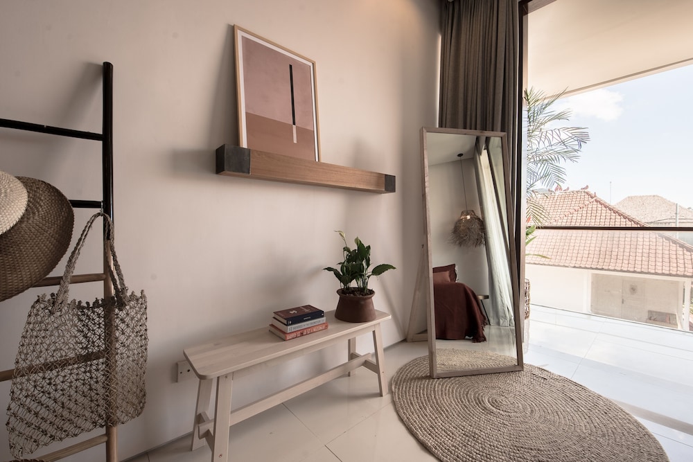 Suite, 2 Bedrooms - Photo 6