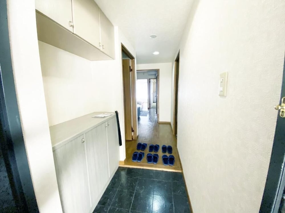 3 Bedroom Apartment with Balcony 301 photo 3