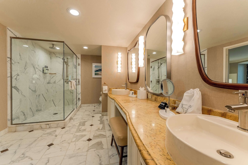 Premier Suite, 1 Bedroom (High Floor) - Photo 20