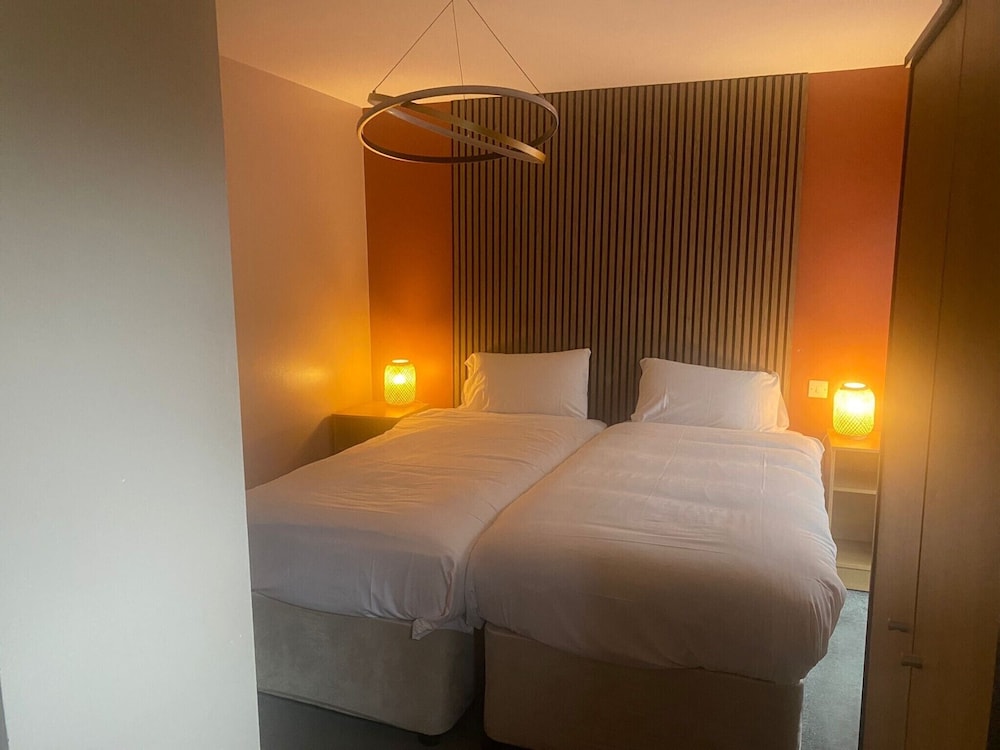 Executive Twin Room - Photo 2