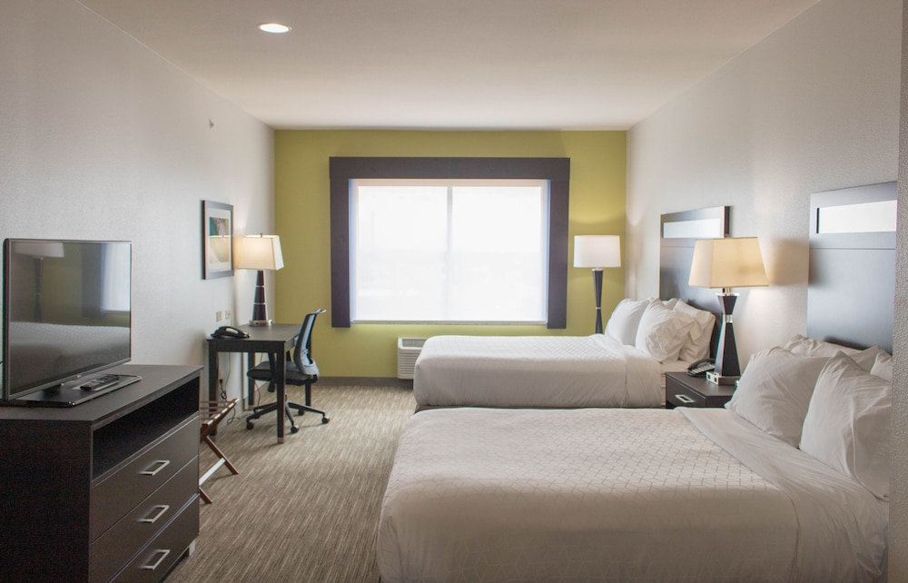 Suite, Multiple Beds photo 2