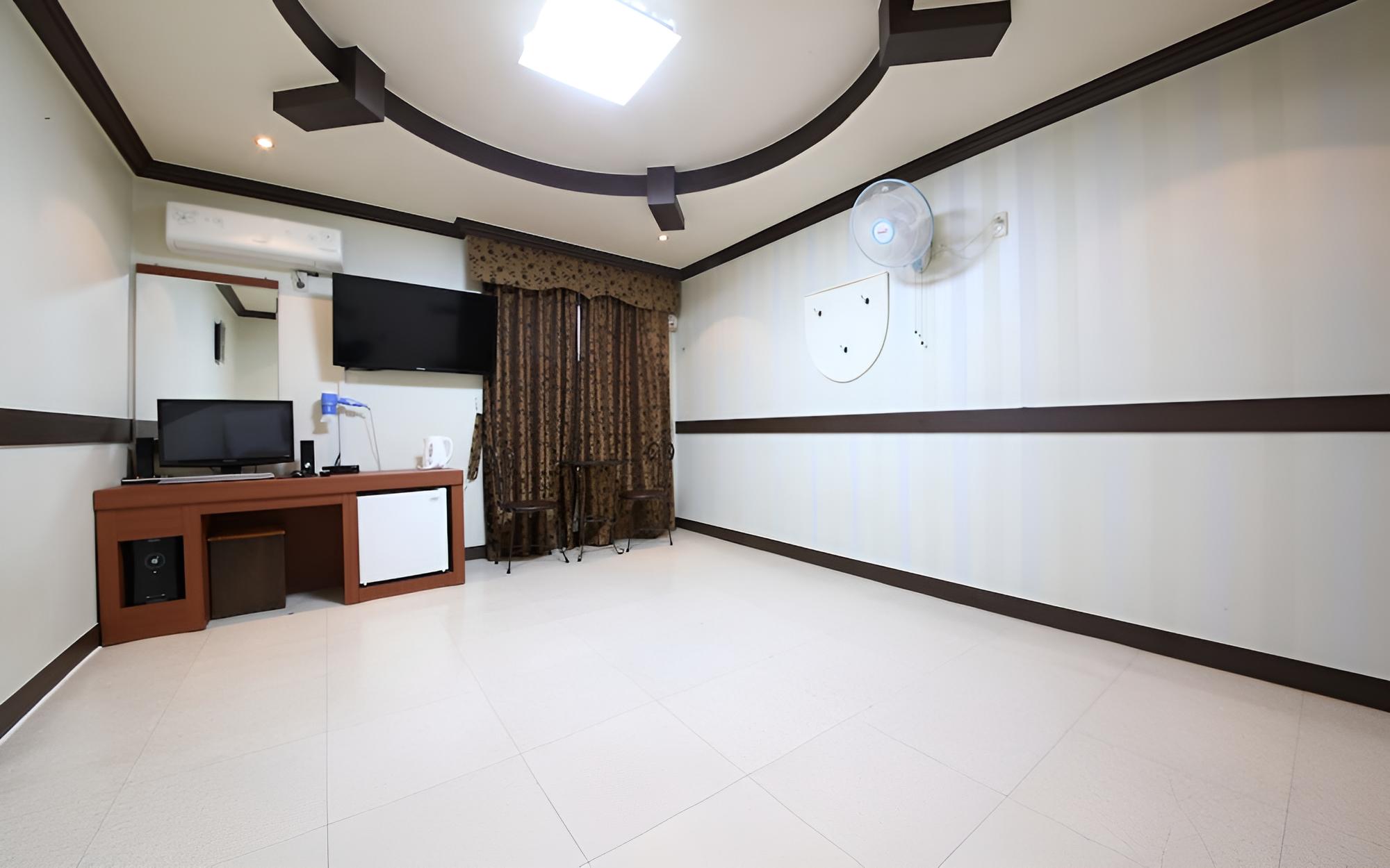 Room (On-dol) photo 3