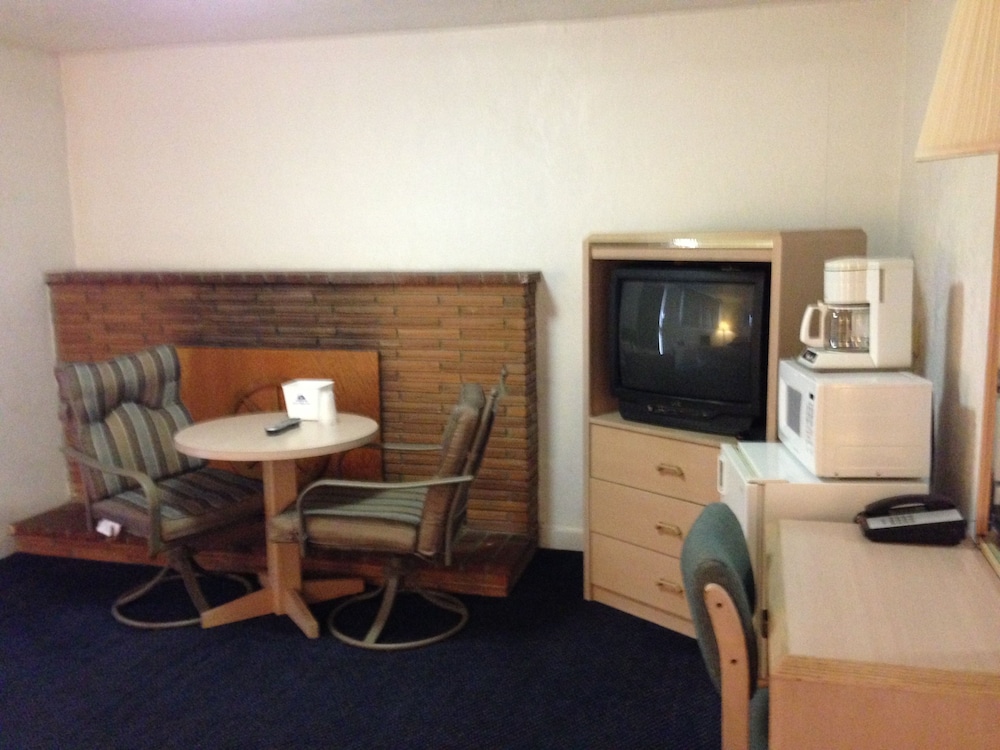 Suite, 2 Bedrooms photo 3