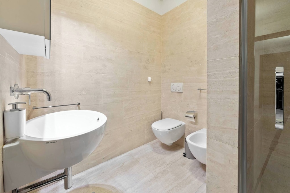 Luxurious Lugano Apartment With City Views, 사진 26
