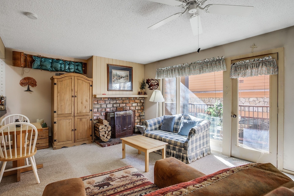 Standard Studio, 1 Bedroom, Hot Tub photo 1