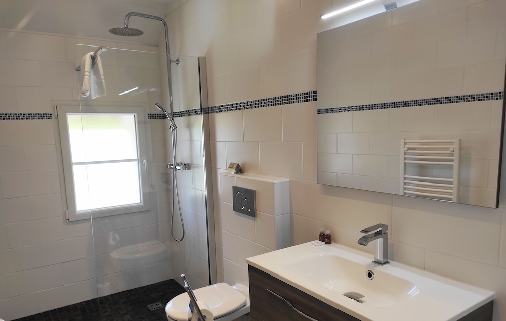 Double or Twin Room photo 3
