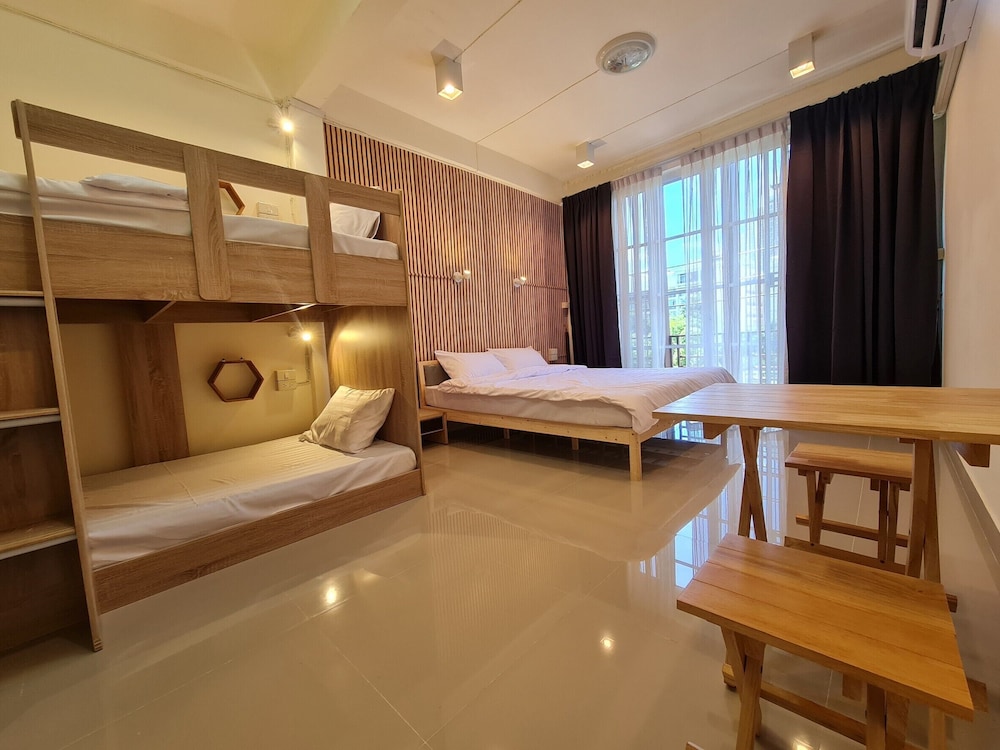 Deluxe Studio Suite, Garden View photo 1