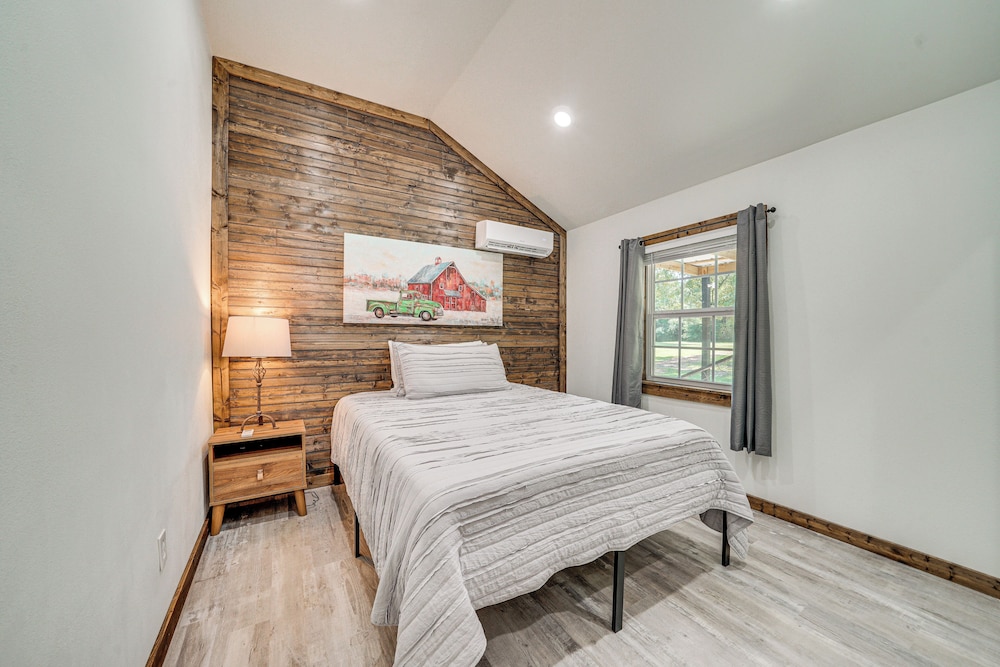 House (2 Bedrooms) photo 3