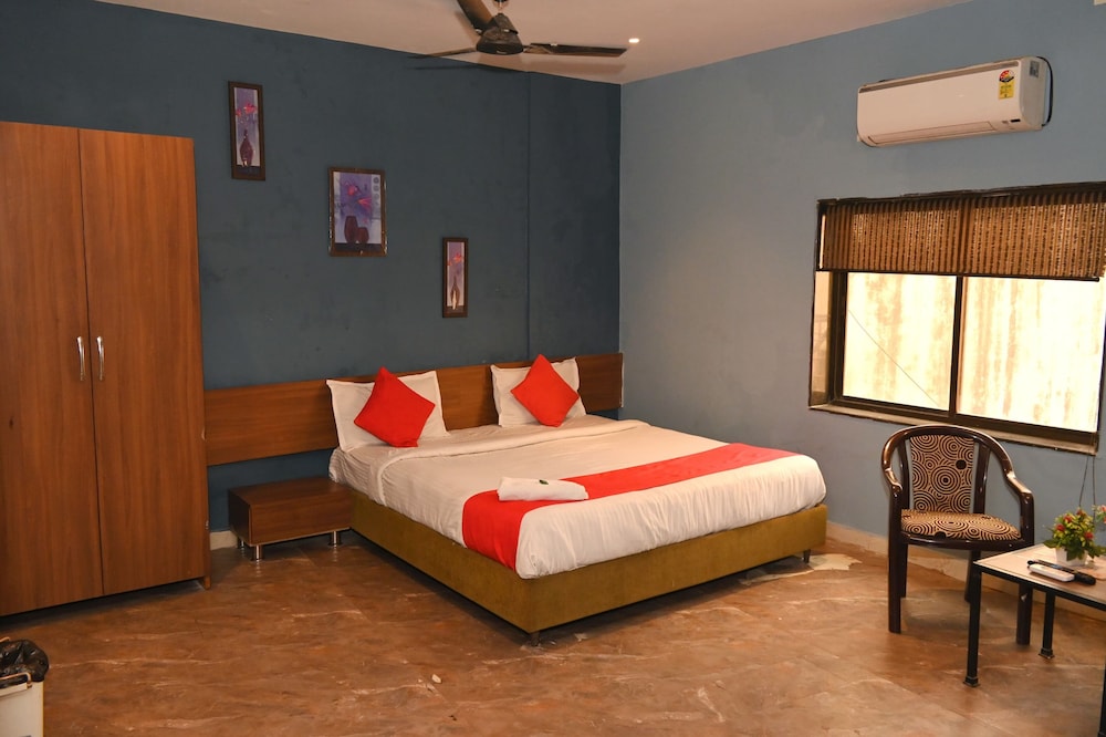 Deluxe Double Room, Smoking