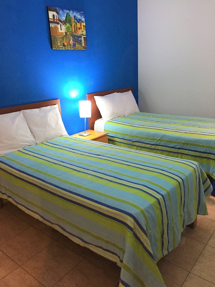 Family Double Room, 2 Double Beds photo 3