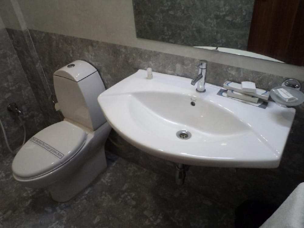 Deluxe Twin Room - Photo 2