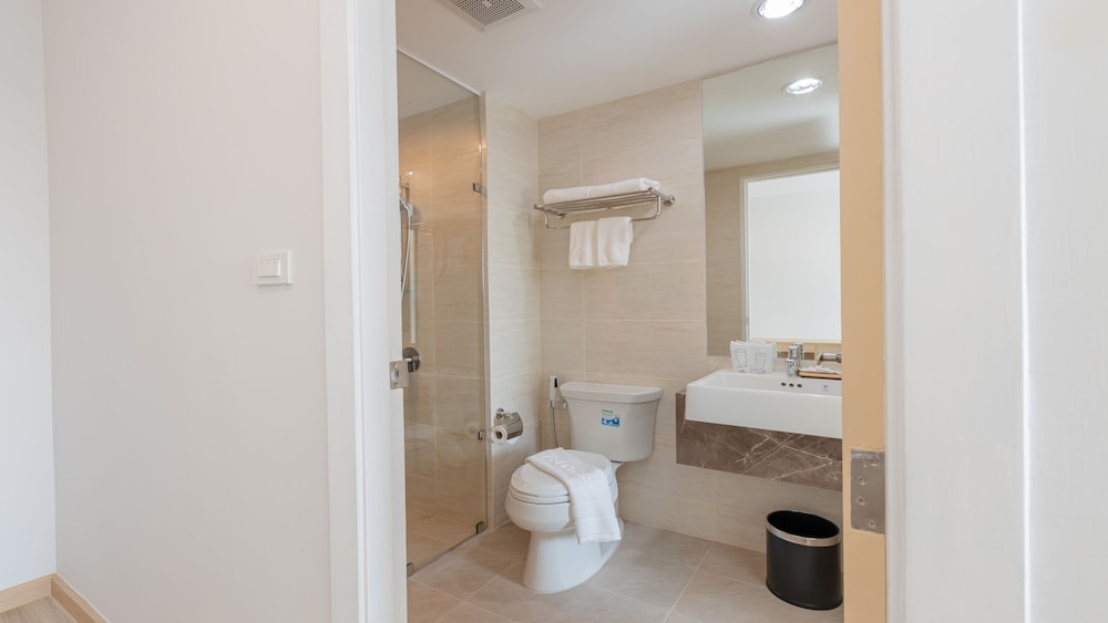 Family Suite Room thumbnail 6