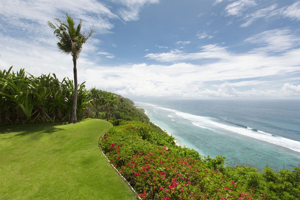 Villa Tamarama 3 Bedroom Luxury Ocean View