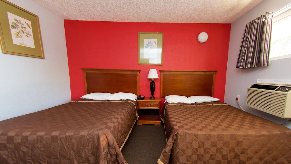 Standard Room, 2 Double Beds, Non Smoking photo 2