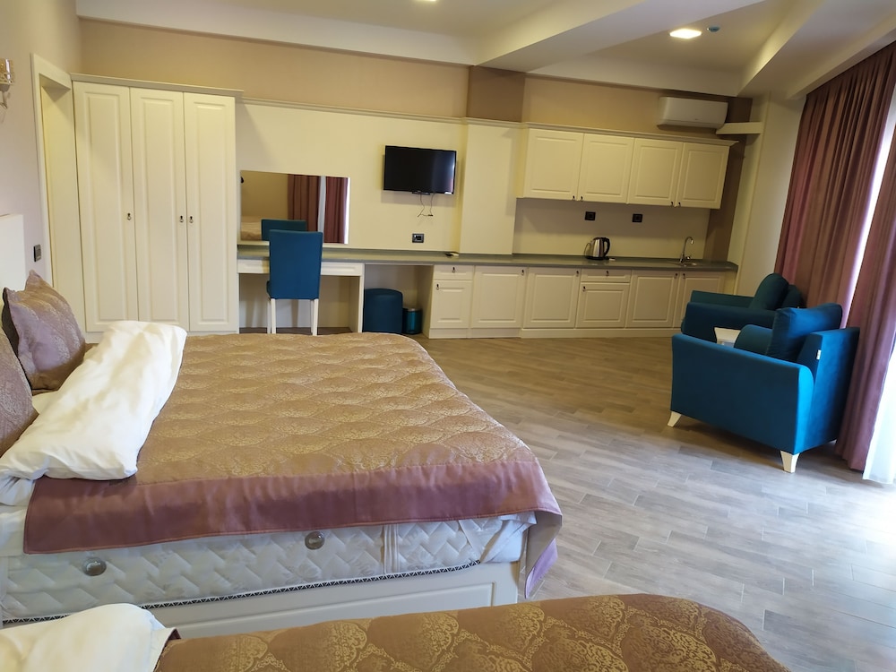 Junior Suite, Garden View