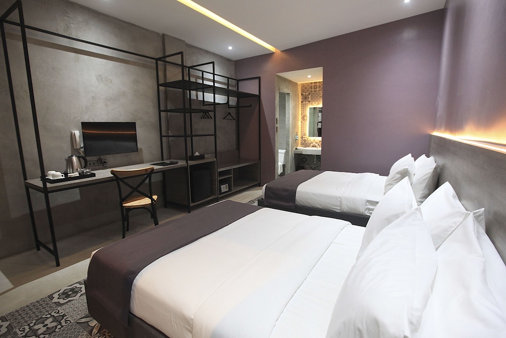Quadruple Room - Photo 3