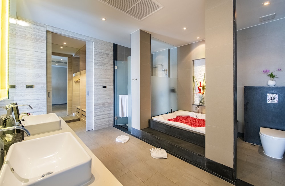 Sea View Grand Suites - Photo 4