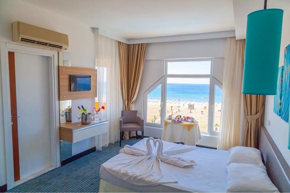 Twin Sea View Room photo 1