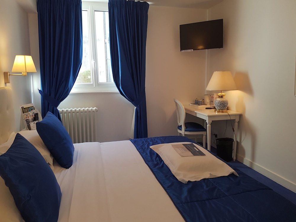 Superior Twin Room - Photo 4