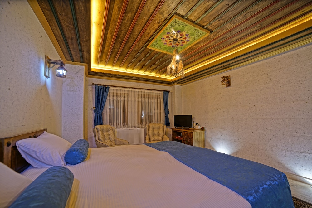 Deluxe Room - Photo 3