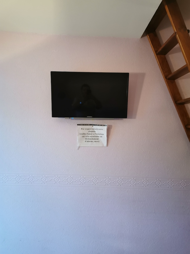 Family Room photo 3
