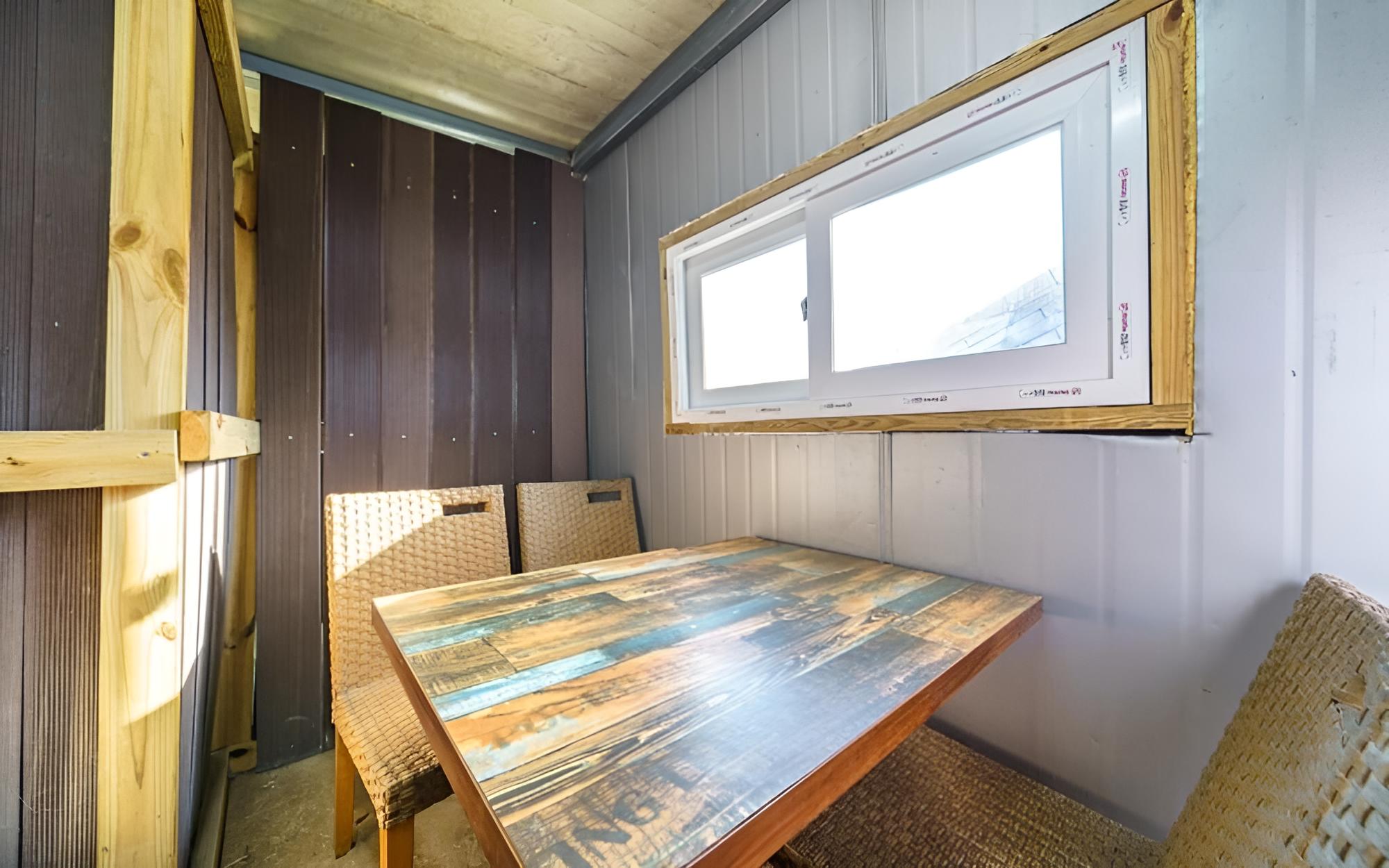 Room (Summer) - Photo 8