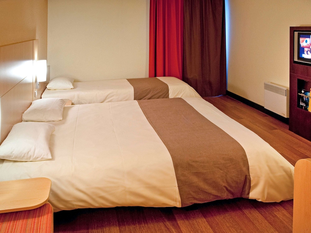 Room, Multiple Beds - Photo 1