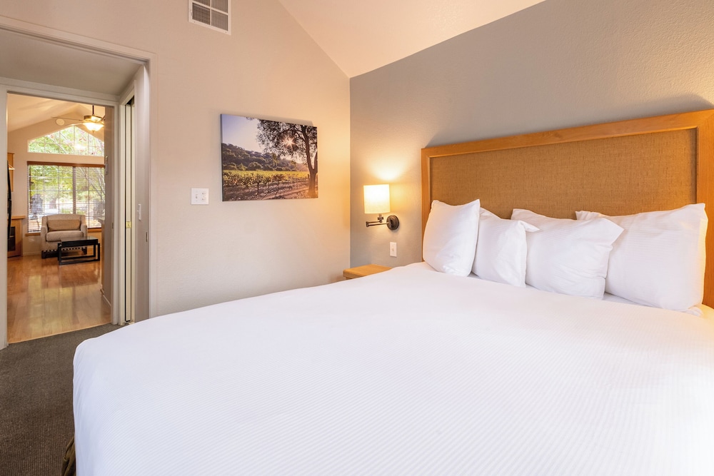 Suite, 1 Bedroom, Non Smoking - Photo 2
