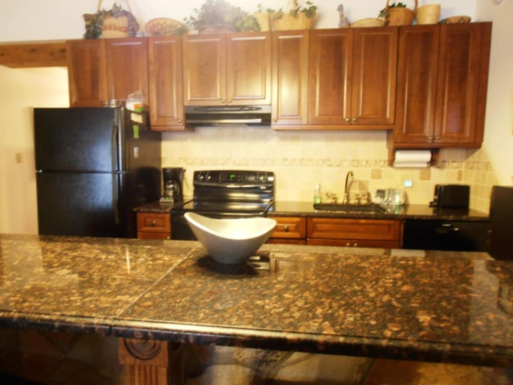 Condo, 3 Bedrooms photo 2