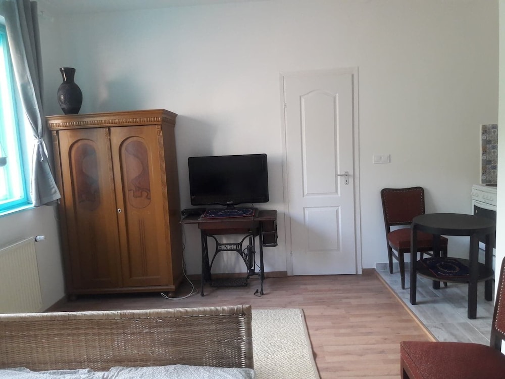 Family Apartment photo 2