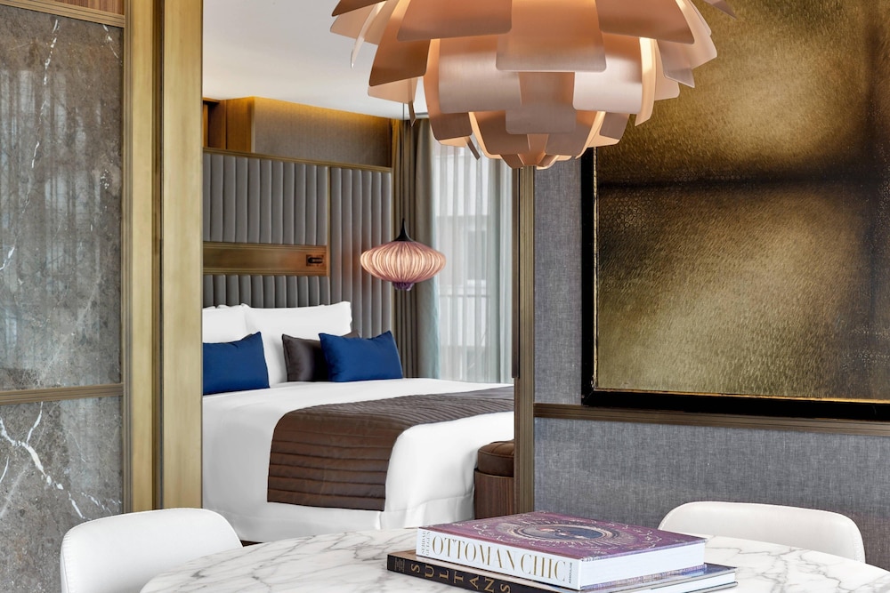 Suite, 1 Bedroom thumbnail 5