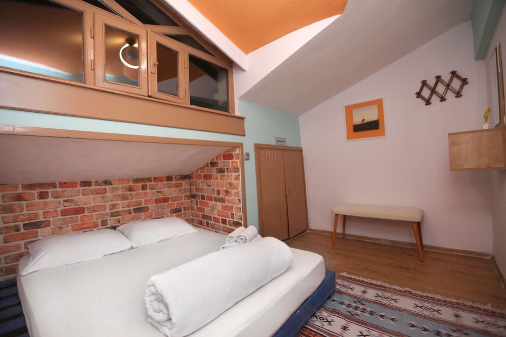 Economy Double Room, 1 Bedroom, Non Smoking, Private Bathroom photo 1
