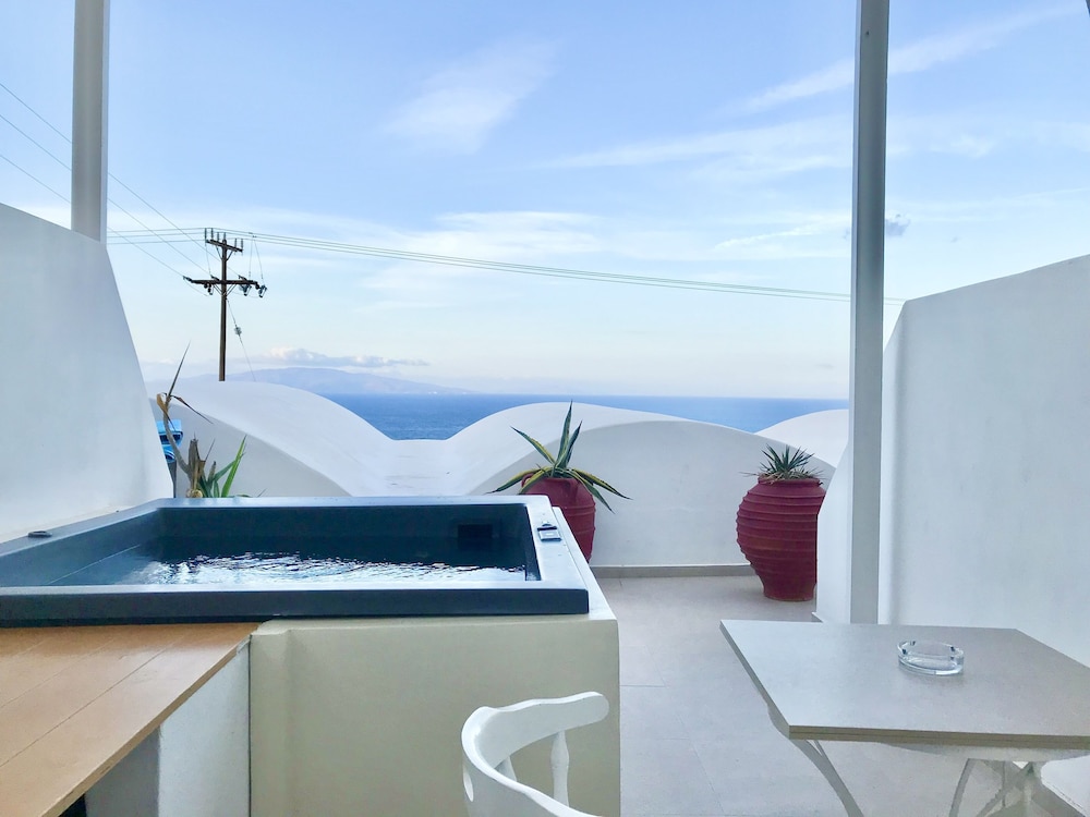 Maisonette (Seasonal Hot Tub)