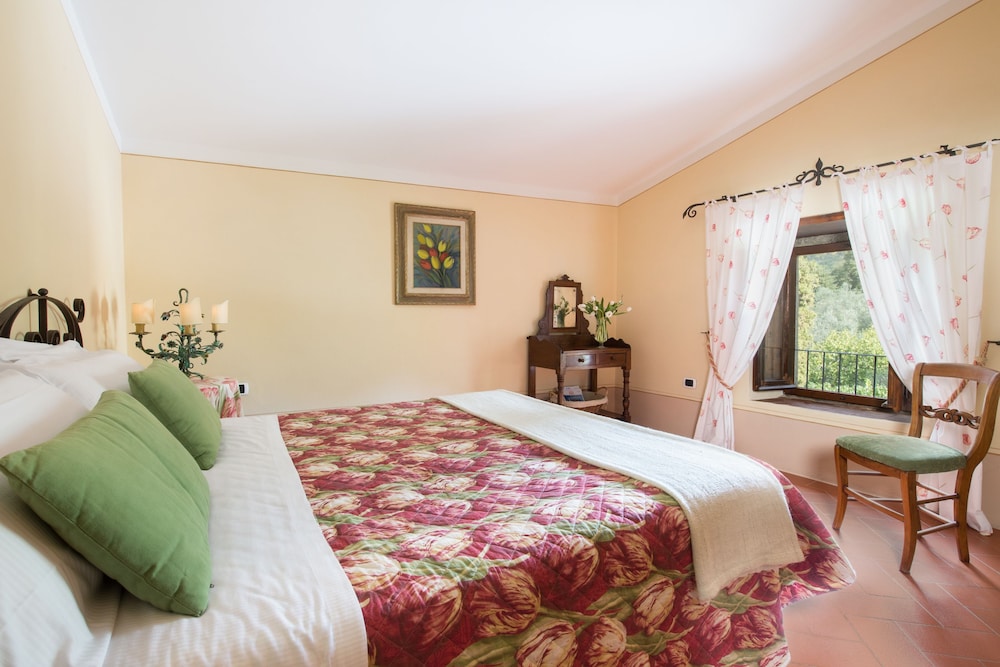 Standard Double Room photo 3