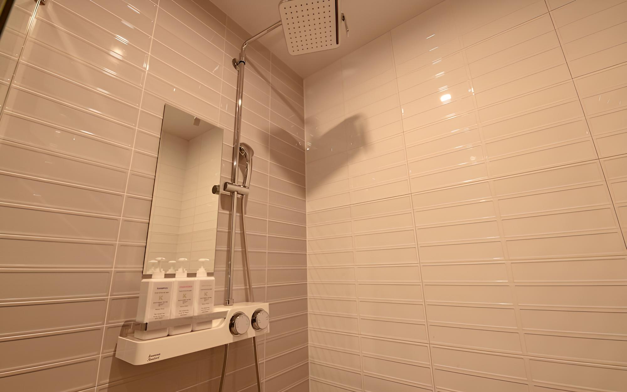 Room (VIP (Jet Spa)) - Photo 3