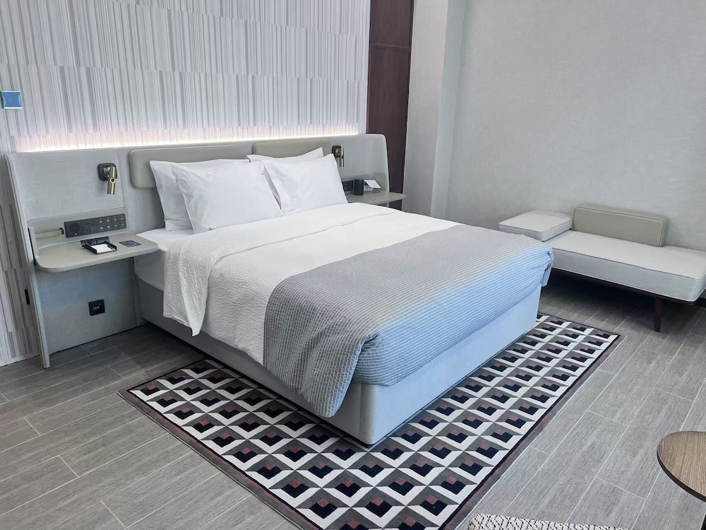 Executive Studio Suite