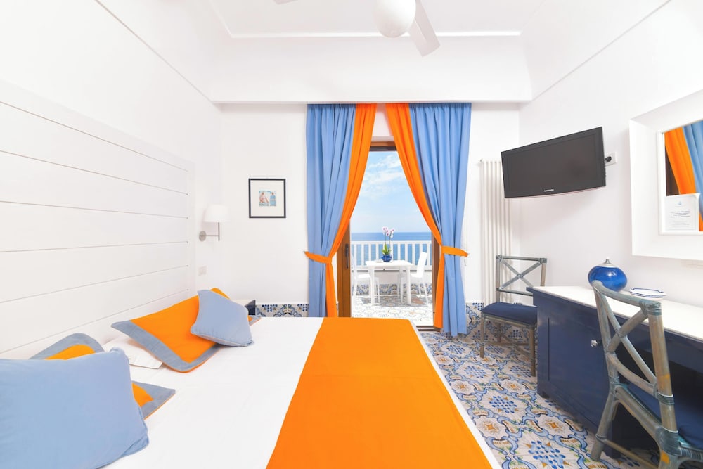 Superior Triple Room, Sea View