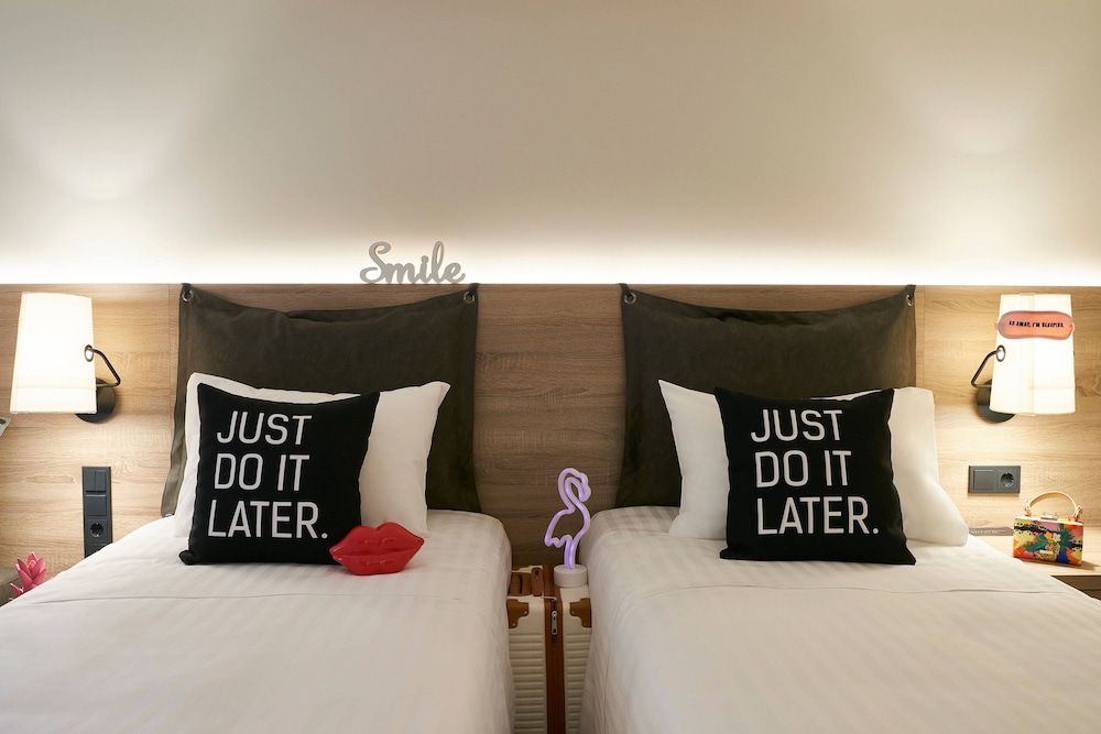 Standard Room, 2 Twin Beds, Balcony
