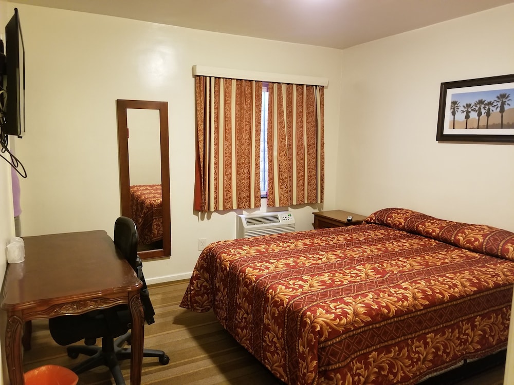 Standard Double Room, 2 Double Beds photo 2