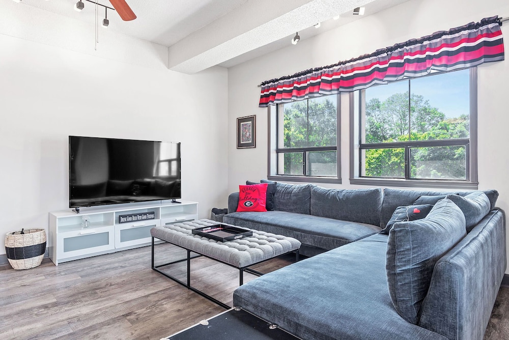 Condo, 2 Queen Beds, Kitchen, City View (Home Is Where the Arch is) photo 2