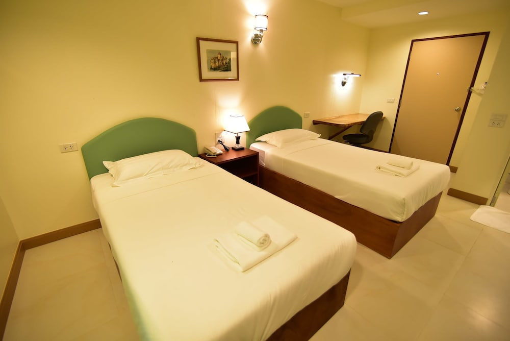 Standard Twin Room photo 2