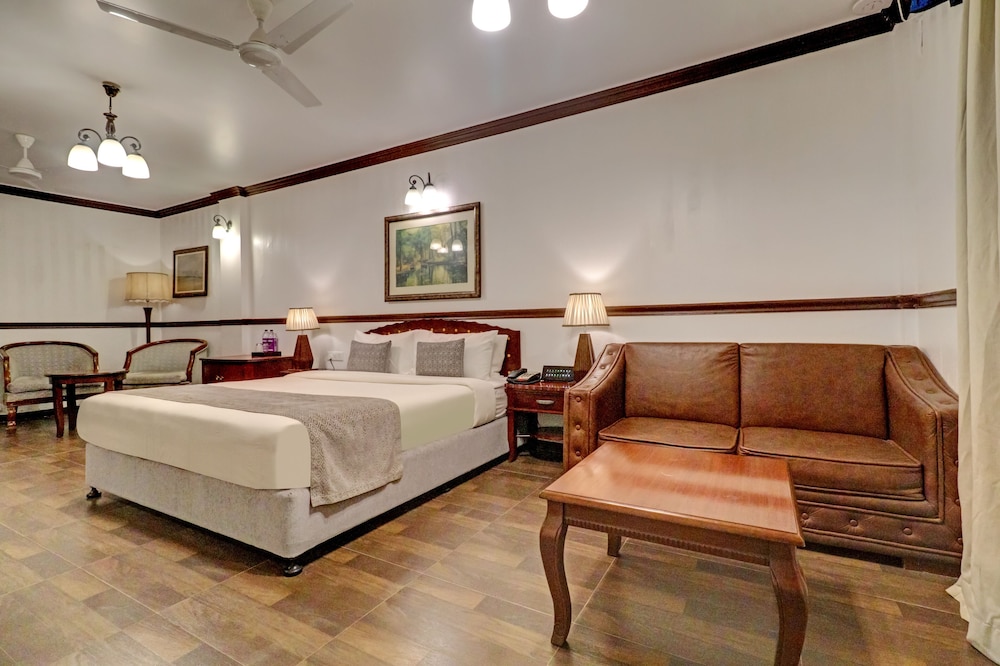 Deluxe Room - Photo 10