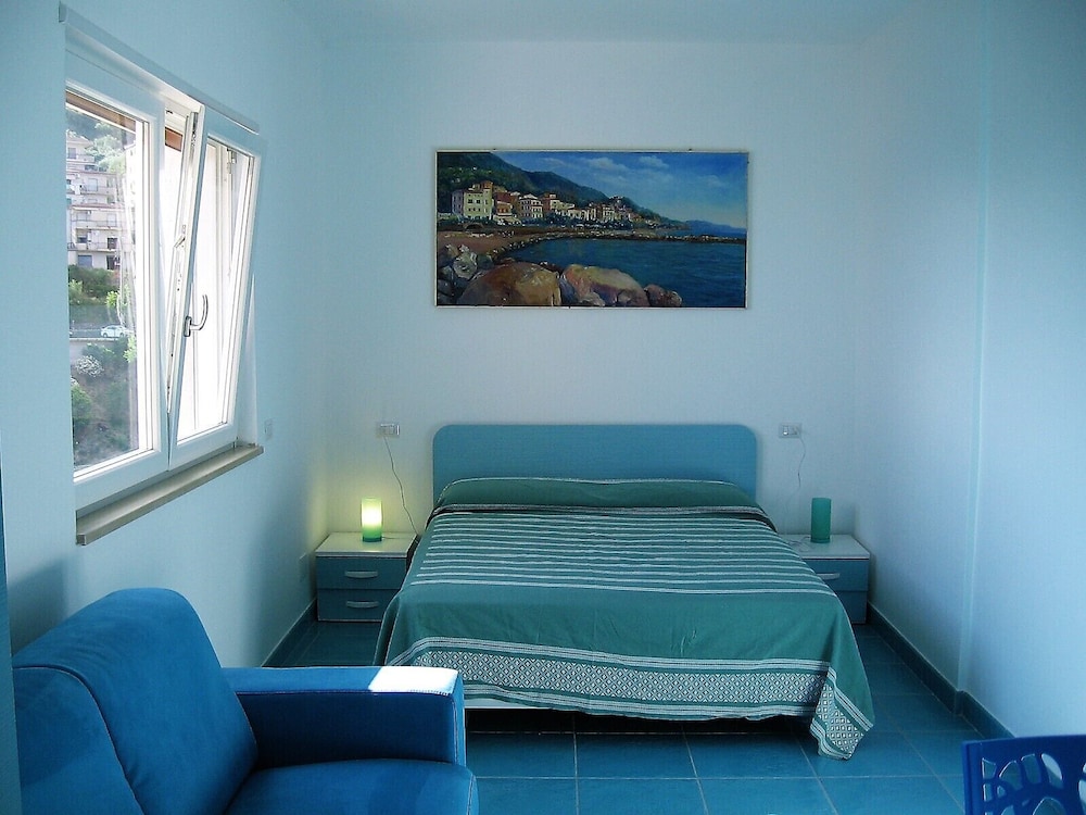 Panoramic Studio, 1 Double Bed, Partial Sea View photo 1