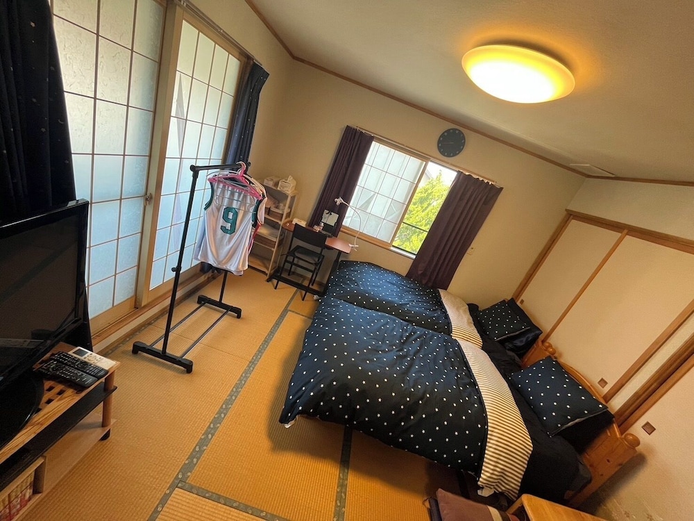 Basic Double or Twin Room photo 1