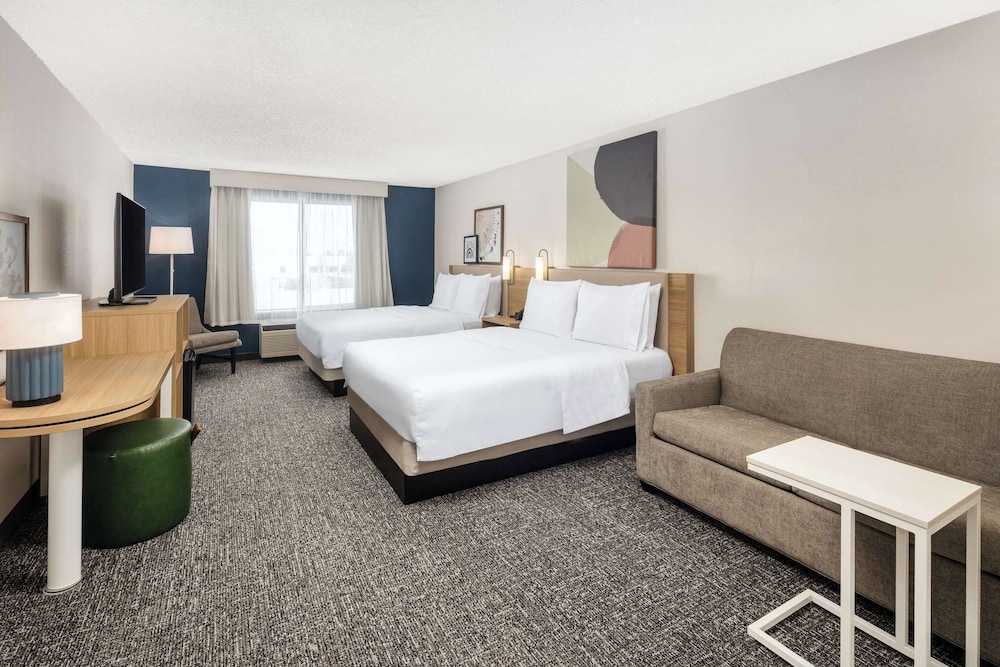 Room, Multiple Beds - Photo 3